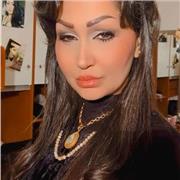 Insegnate delle lingue inglese e italiano per i livelli base e intermedio